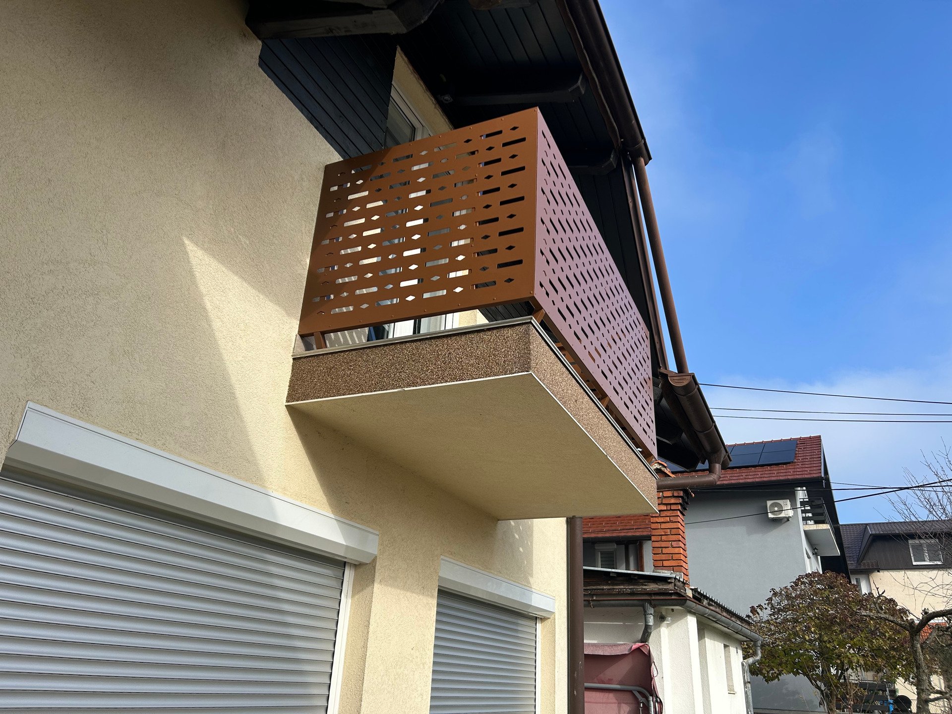 Panelna plastificirana ograda s uzorkom