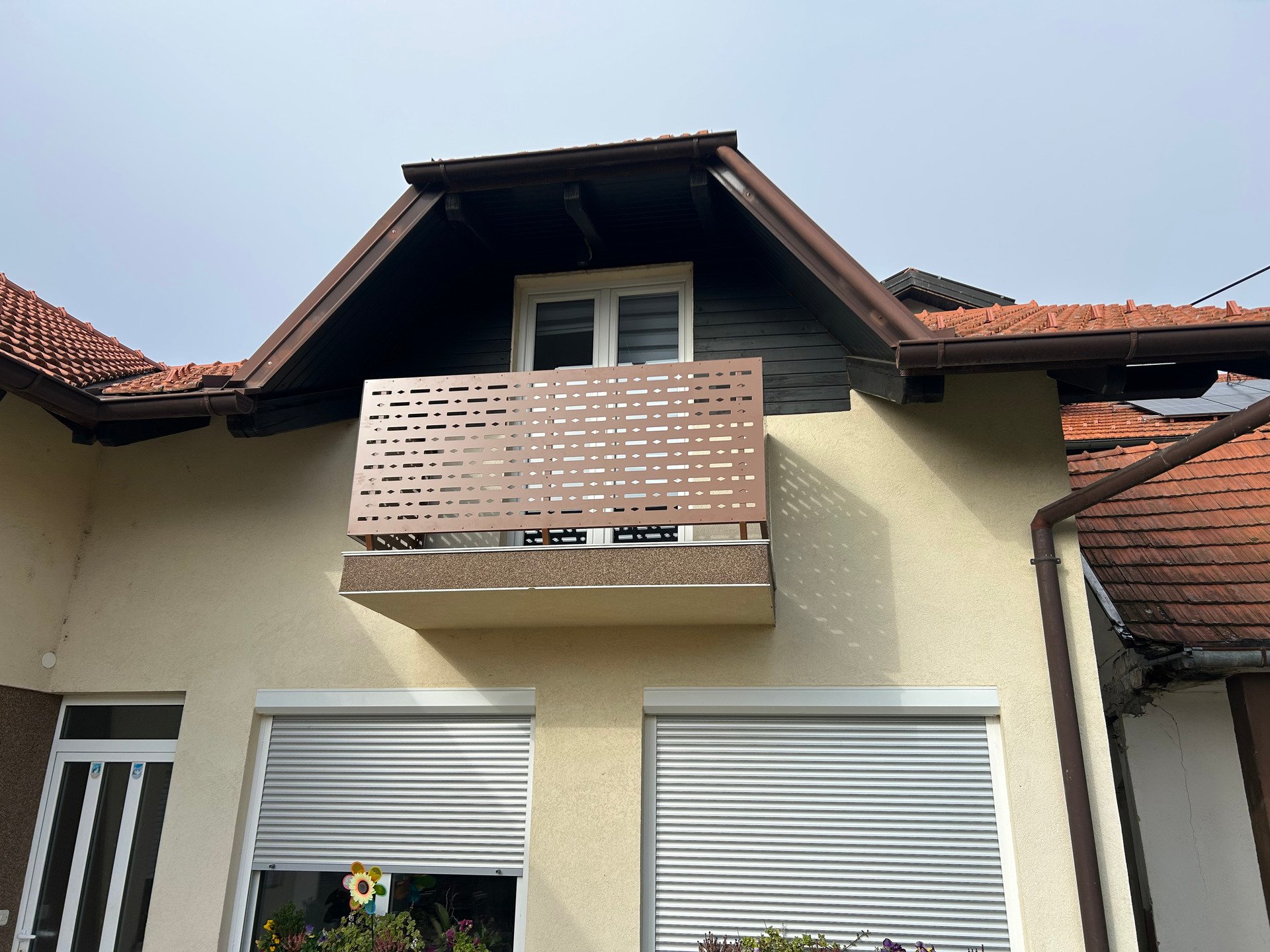 Panelna plastificirana ograda s uzorkom