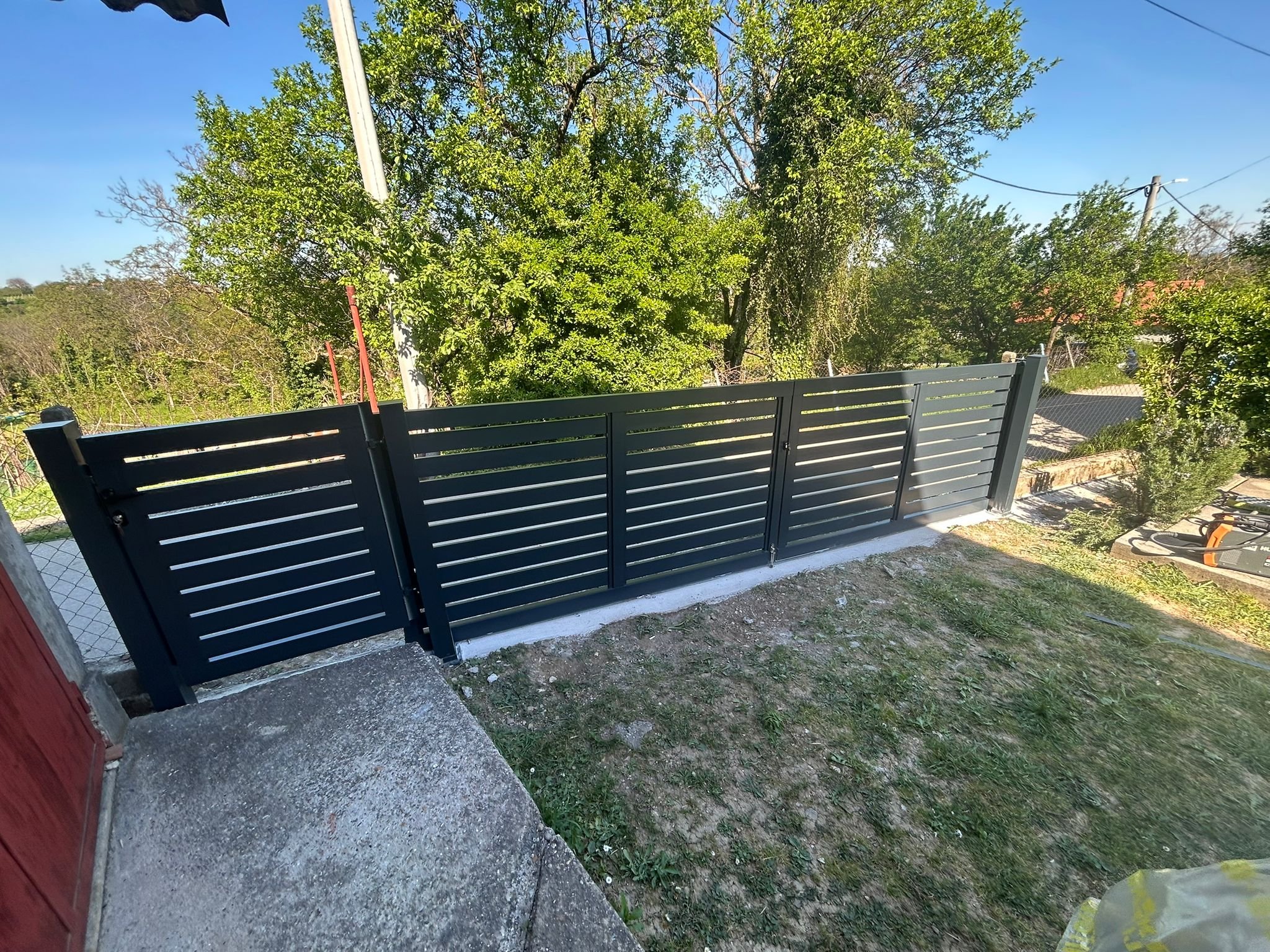 Aluminijska antracitna ograda